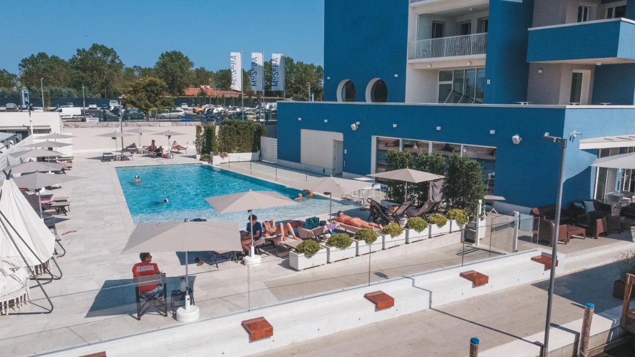 Mosella Suite Hotel Sottomarina Exterior foto