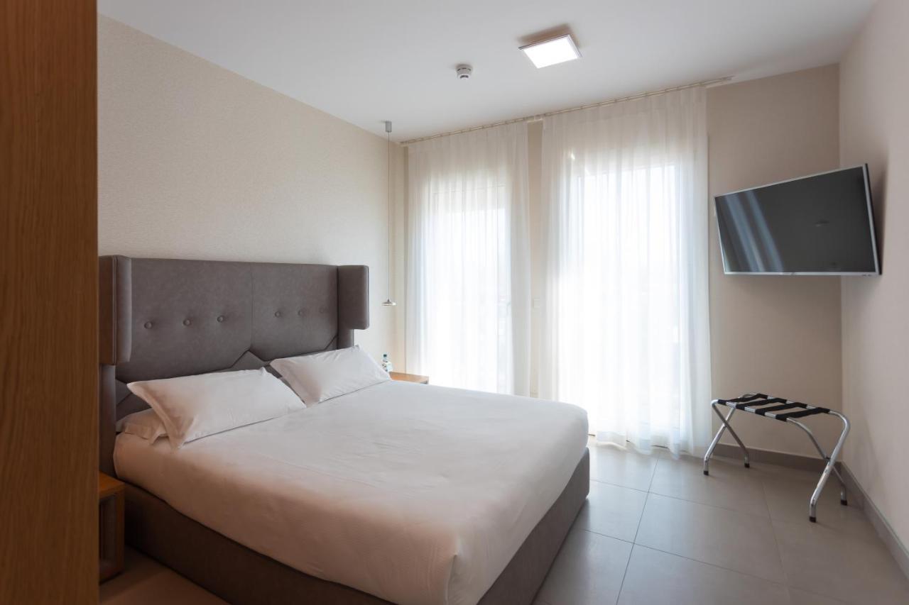 Mosella Suite Hotel Sottomarina Exterior foto