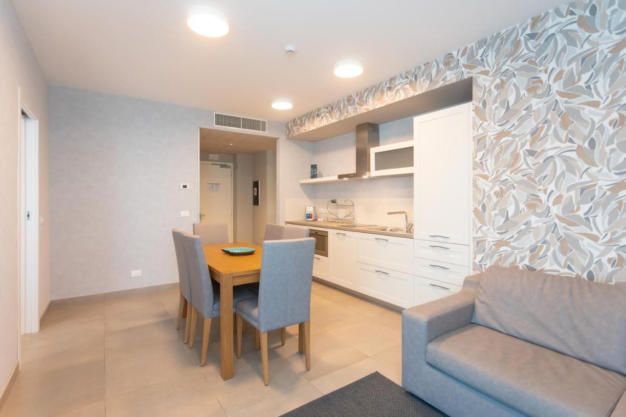 Mosella Suite Hotel Sottomarina Exterior foto
